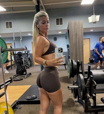 🔥 Izzytaffs page leaked private photo uncensored full