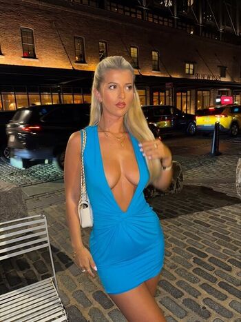 🔥 Izzytaffs page leaked private photo uncensored full