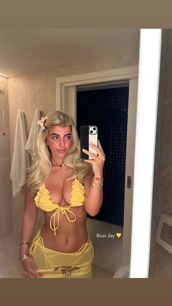 🔥 Izzytaffs page leaked private photo uncensored full