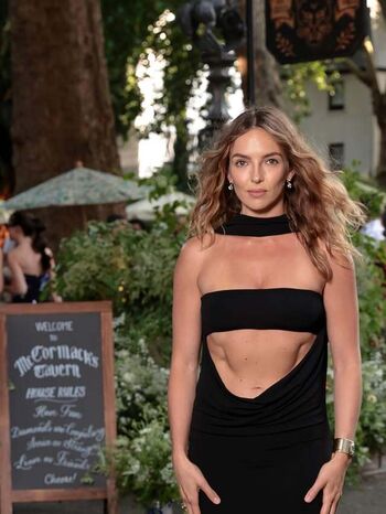 🔥 Jodie comer leaked private photo uncensored full