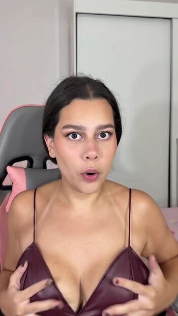 🔥 Julia alvarenga page leaked private photo uncensored full