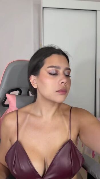🔥 Julia alvarenga page leaked private photo uncensored full