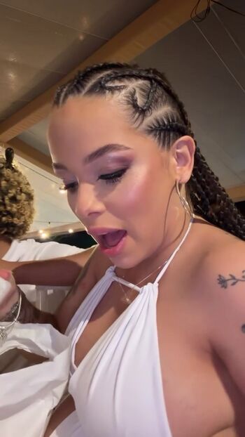 🔥 Kamyla maria page leaked private photo uncensored full