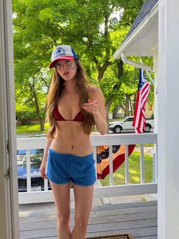 🔥 Larsen thompson leaked private photo uncensored full