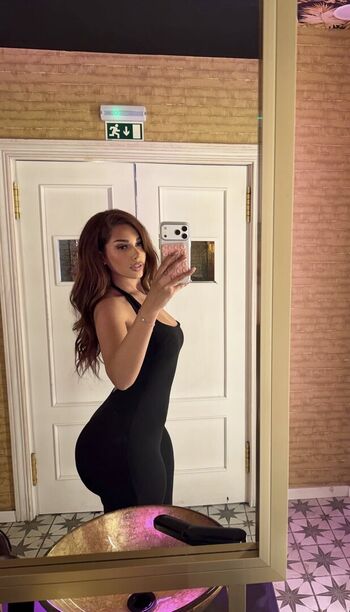 🔥 Laurgmzz page leaked private photo uncensored full