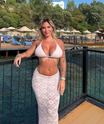 🔥 Laurine   page leaked private photo uncensored full