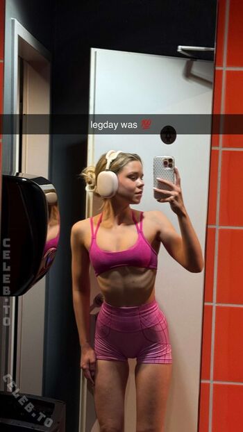 🔥 Lea peach  page leaked private photo uncensored full