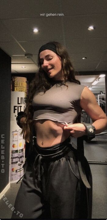 🔥 Leonie kommoss  page leaked private photo uncensored full