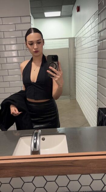 🔥 Lilygrov leaked private photo uncensored full
