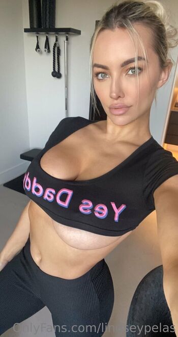 🔥 Lindsey pelas  page leaked private photo uncensored full