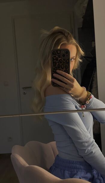 🔥 Louise mlnn leaked private photo uncensored full