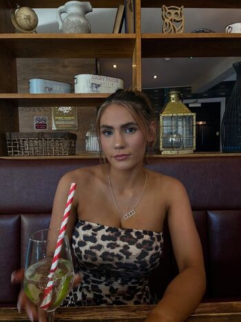🔥 Lucyy moss leaked private photo uncensored full