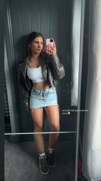 🔥 Lucyy moss leaked private photo uncensored full