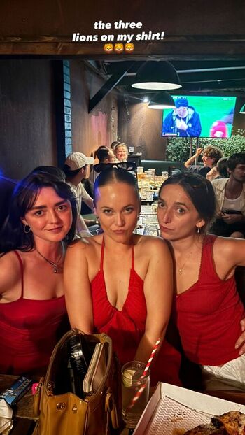 🔥 Maisie williams leaked private photo uncensored full
