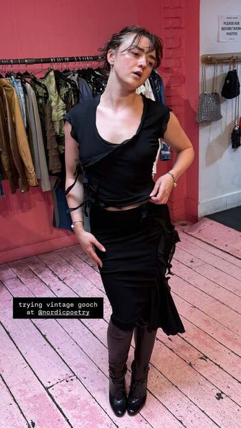 🔥 Maisie williams leaked private photo uncensored full