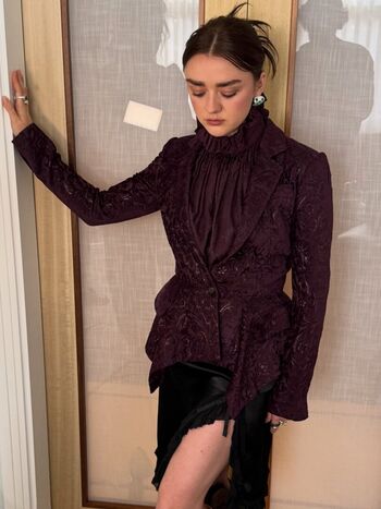 🔥 Maisie williams leaked private photo uncensored full