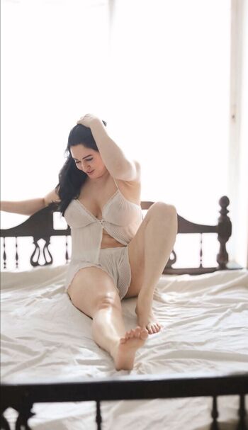 🔥 Maitri ramaiya page leaked private photo uncensored full