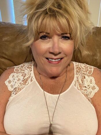 🔥 Mature women page leaked private photo uncensored full