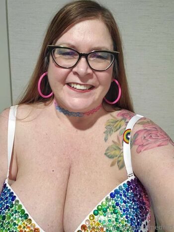 🔥 Mature women page leaked private photo uncensored full