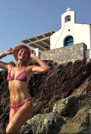 🔥 Mature women leaked private photo uncensored full