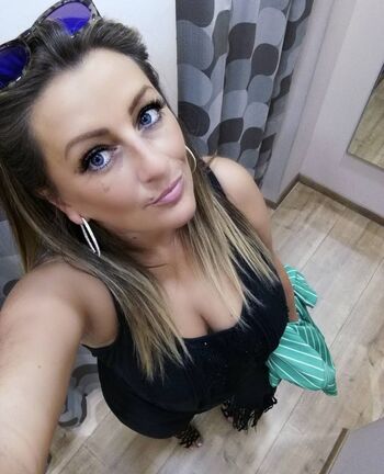🔥 Mature women leaked private photo uncensored full