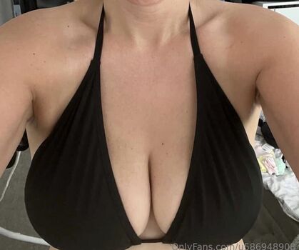 🔥 Melanie melons leaked private photo uncensored full