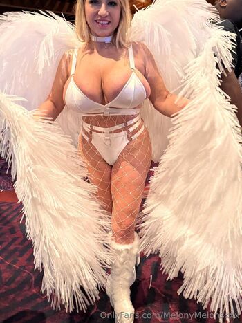 🔥 Melonymelonsxxx leaked private photo uncensored full