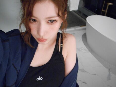 🔥 Minatozaki sana page leaked private photo uncensored full
