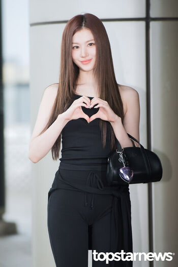 🔥 Minatozaki sana page leaked private photo uncensored full