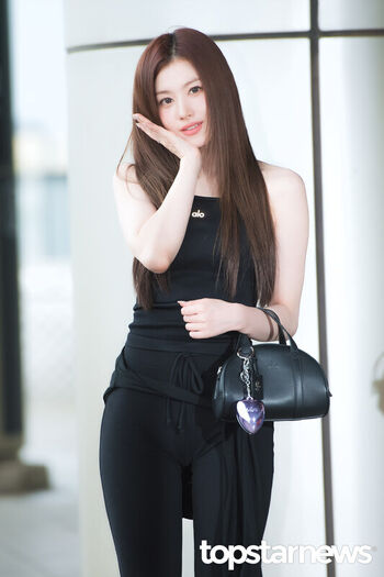 🔥 Minatozaki sana page leaked private photo uncensored full