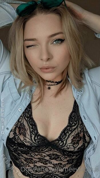 🔥 Neeviliciouz page leaked private photo uncensored full