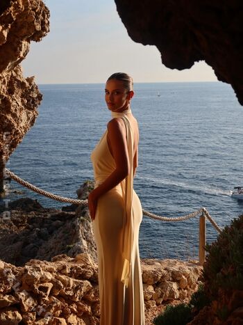 🔥 Nicola cavanis page leaked private photo uncensored full