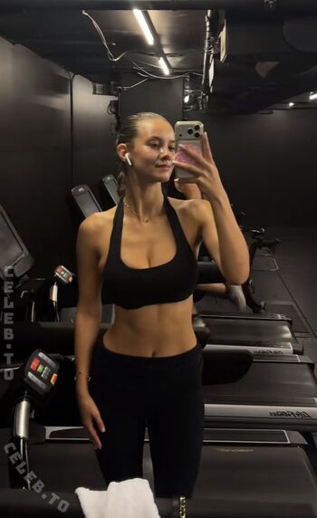 🔥 Nicola cavanis page leaked private photo uncensored full