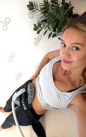 🔥 Nicola cavanis page leaked private photo uncensored full