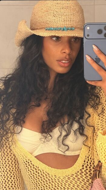 🔥 Rochelle humes page leaked private photo uncensored full