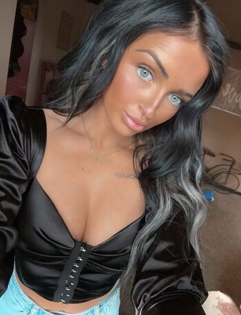 🔥 Ronika eskins  page leaked private photo uncensored full