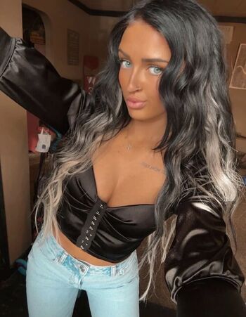 🔥 Ronika eskins  page leaked private photo uncensored full