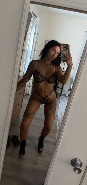 🔥 Ronika eskins leaked private photo uncensored full