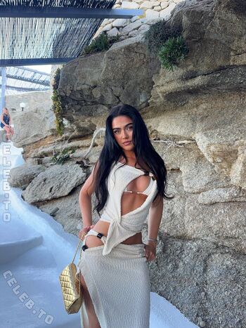 🔥 Roxanarosuu page leaked private photo uncensored full