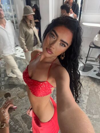 🔥 Roxanarosuu page leaked private photo uncensored full