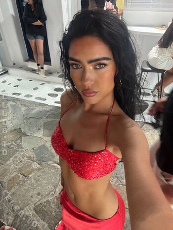 🔥 Roxanarosuu page leaked private photo uncensored full