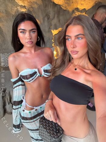 🔥 Roxanarosuu page leaked private photo uncensored full