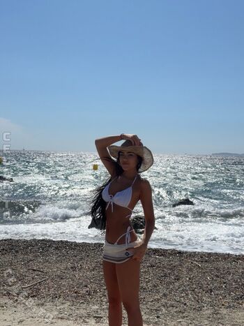 🔥 Roxanarosuu page leaked private photo uncensored full