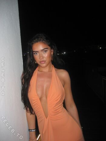 🔥 Roxanarosuu page leaked private photo uncensored full