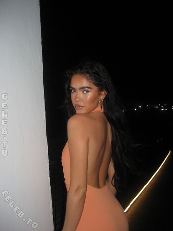 🔥 Roxanarosuu page leaked private photo uncensored full