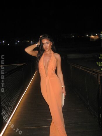 🔥 Roxanarosuu page leaked private photo uncensored full