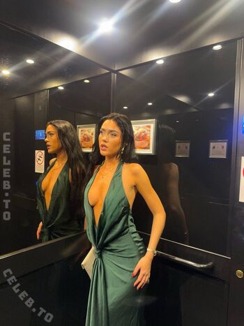 🔥 Roxanarosuu page leaked private photo uncensored full