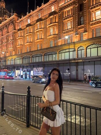 🔥 Roxanarosuu page leaked private photo uncensored full