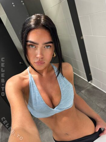 🔥 Roxanarosuu leaked private photo uncensored full