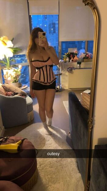 🔥 Sara dobrik page leaked private photo uncensored full